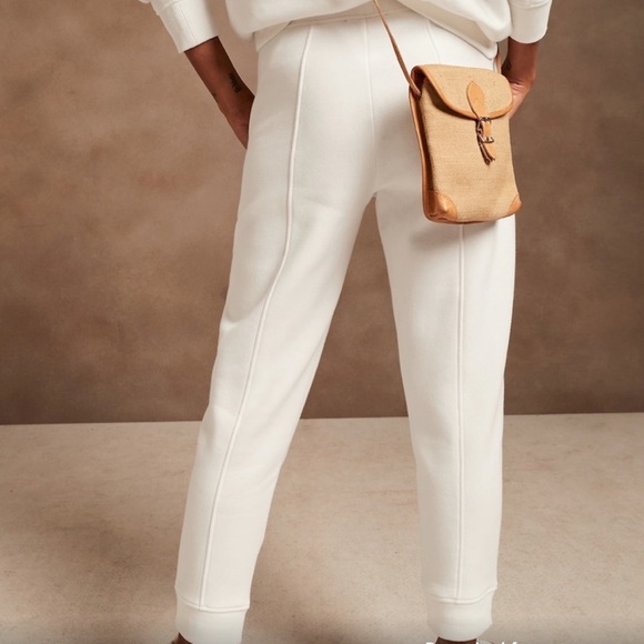 NWT BANANA REPUBLIC SLIM TAPERED LEG UTILITY POCKET FLEECE JOGGER POLISHED LOOK! - Picture 15 of 16